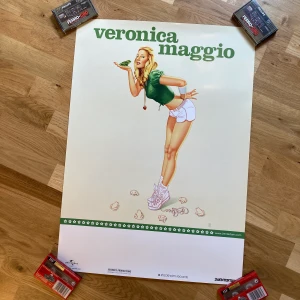 Veronica Maggio poster från 2006 - Från första skivan med Maggio. Kan hämtas i Uppsala Eller skickas mot fraktkostnad 
