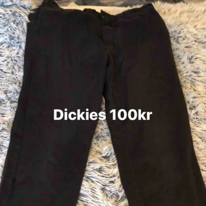  - Dickies byxor 874 modell, rkt najs skatebyxor eller bara snygga till vardags, fett värt priset👻