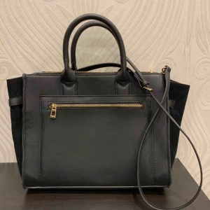  - Väska från mango, använde den ett fåtal gånger!