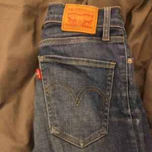  - Nypris 1000kr. Väldigt fint skick🤍 Pris kan diskuteras!!