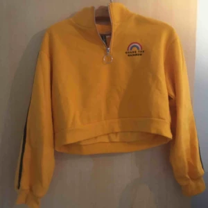  - Gul croopad sweatshirt 