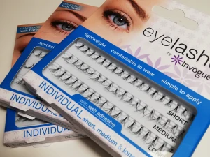 Inviduella fransar  - 40 kr/st eller alla 3 för 100.🌺