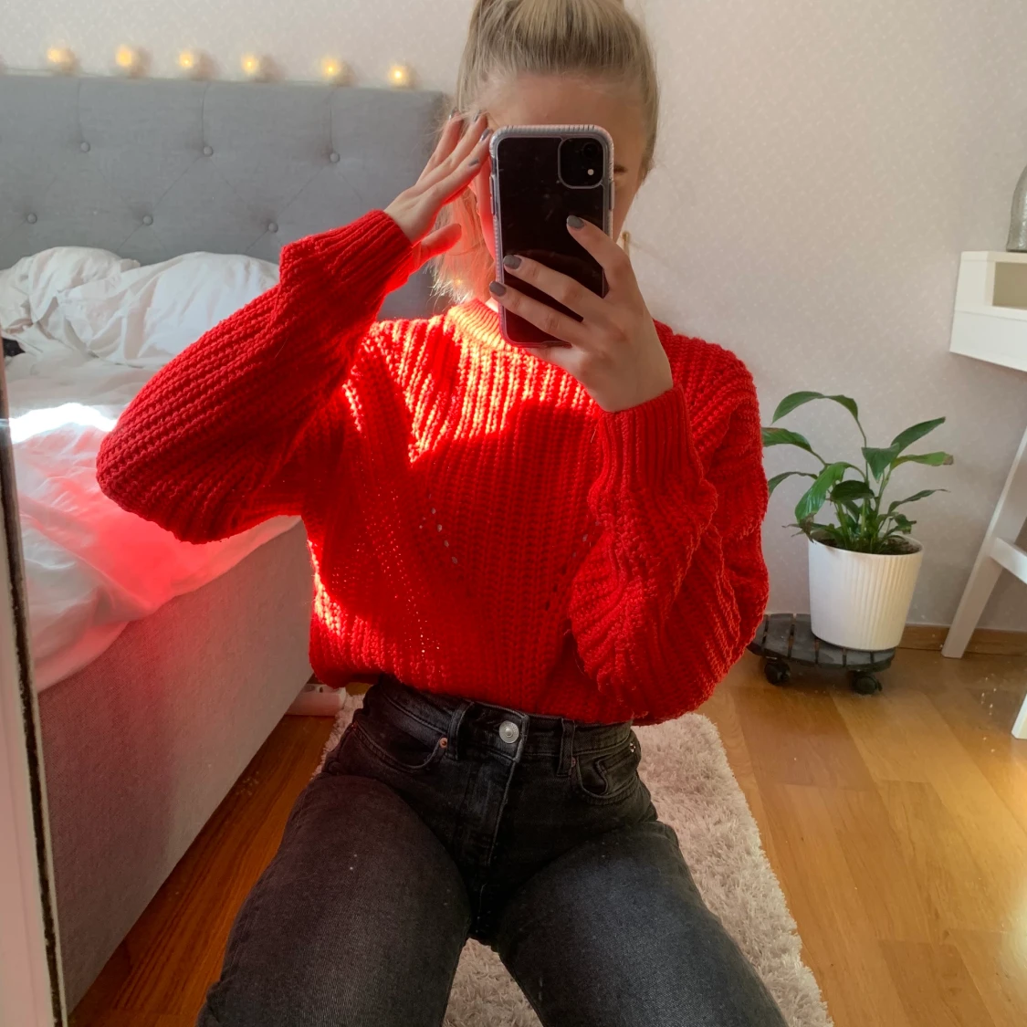 Rött stickad tröja 