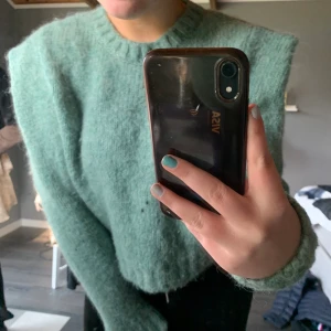 Stickad tröja från Zara - Mysig stickad tröja från Zara, aldrig använd