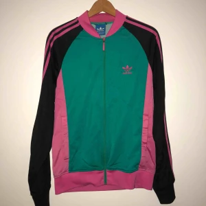  - adidas kofta, storlek M