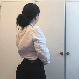  - Vit bomberjacka som ny, inneficka finns,