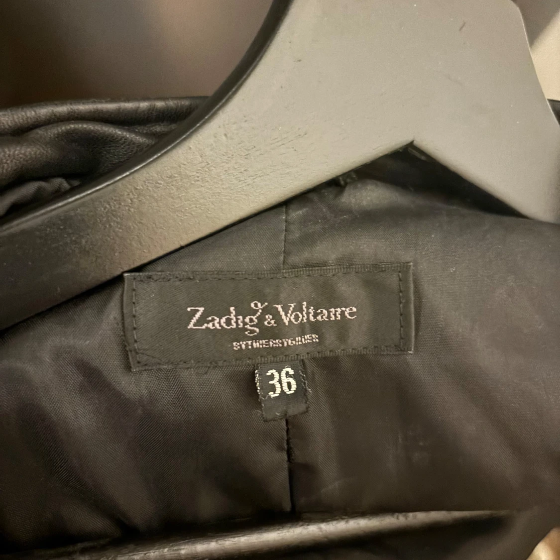 Zadig & Voltaire skinnjacka  - 92