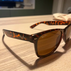 Rayban glasögon \NY SKICK/ - Rayban glasögon 