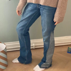 Jeans  - Säljer desss jätte snygga jeans!!b Så najs nu till hösten
