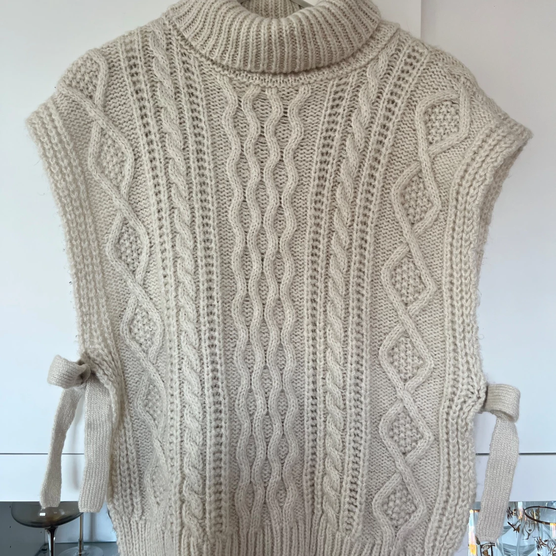 Stickad Väst