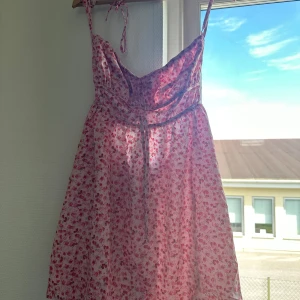 Shein Klänning - Shein klänning, endast testad. Storlek XL