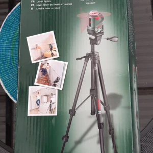 Korslaser Bosch - Korslaser från Bosch. PLL360. Ny i kartong. Aldrig använd.  Billigast på prisjakt just nu 2039 kr. Mitt pris 1200 kr. Fast pris. Inget prut 