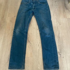 Tiger of Sweden jeans  - Fräscha tiger of Sweden jeans  Model Iggy ivy fuel hör av er vid frågor 