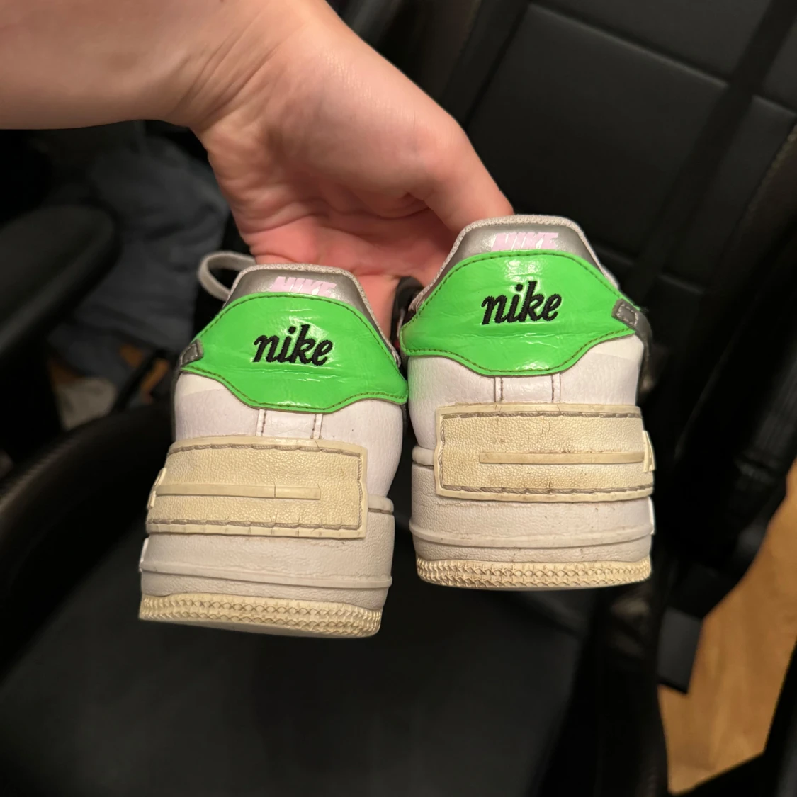 Nike Air Force sneakers med gröna detaljer - 92