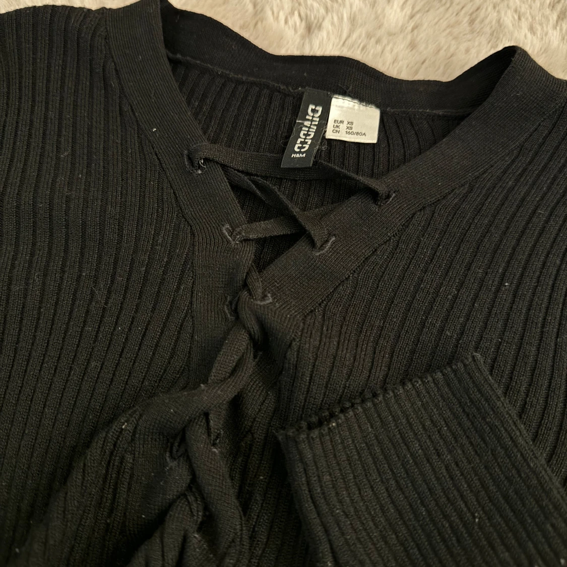 Svart tröja  - 90