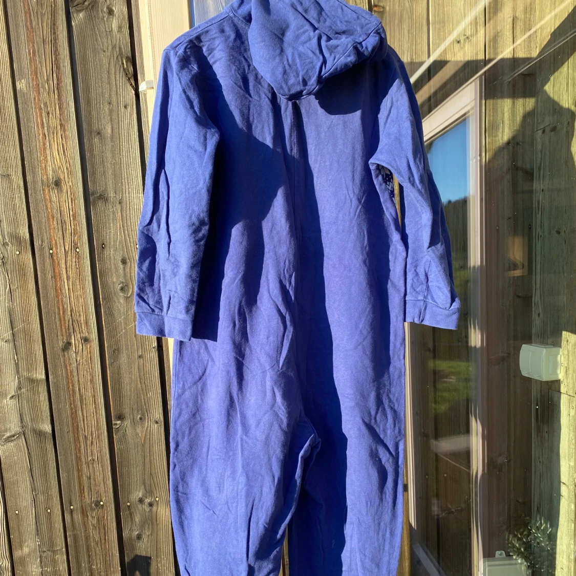 Blå onesie från Zoozi - 90