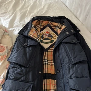 Burberry jacka - Fint skick Ny pris 13-16000