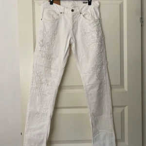 Vita Dondup, W33 - Vita och snygga Dondup jeans i storlek 33.