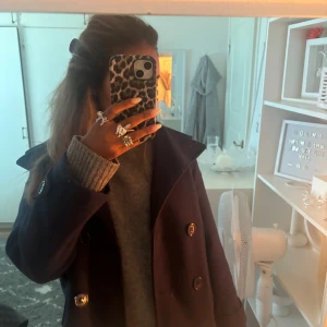 Design by si kappa - En sååå!!! Snygg design by si kappa marinblå 💗köpte för 800kr säljer för 550💗 skriv vid intresse