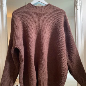 Tröja - Stickad tröja från Motel rocks. Använd ett par gånger 🍂 Är i storlek XS men är oversized