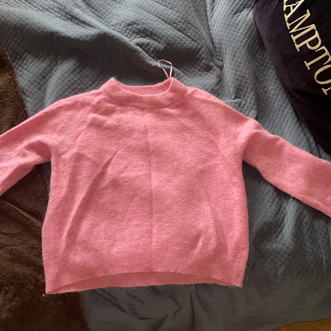 Rosa stickad tröja från Zara