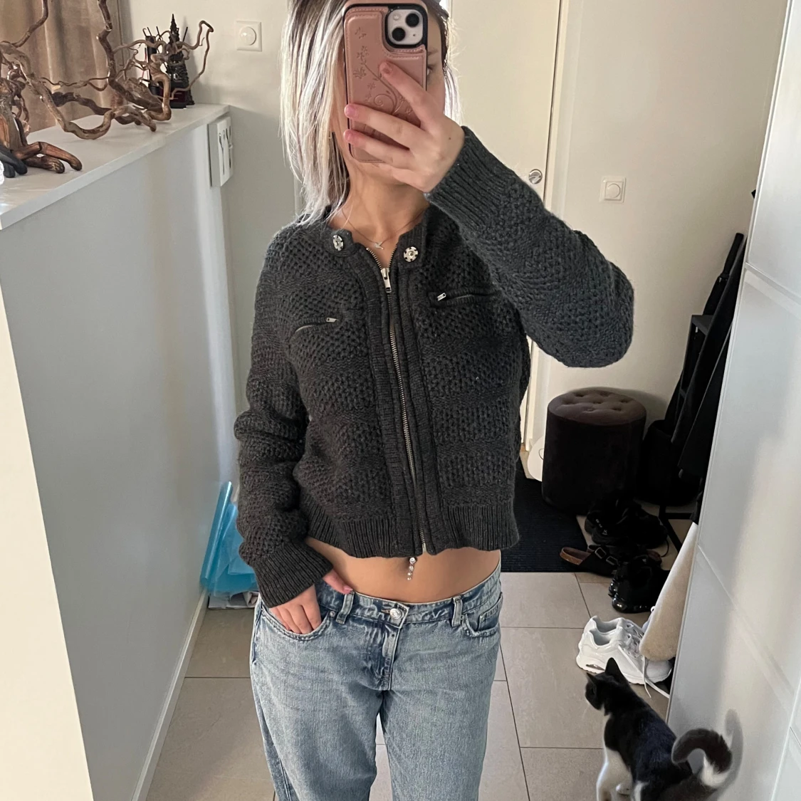 Mörkgrå stickad kofta från H&M