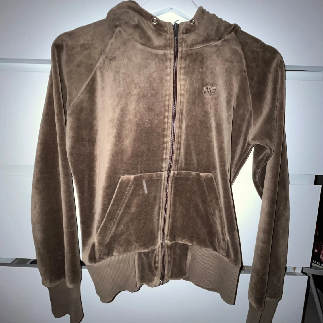 Brun velourjacka från WE