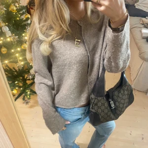 Beige kofta - SUPERA snygg och mysig💕💕från Zara❣️❣️lite nopprig