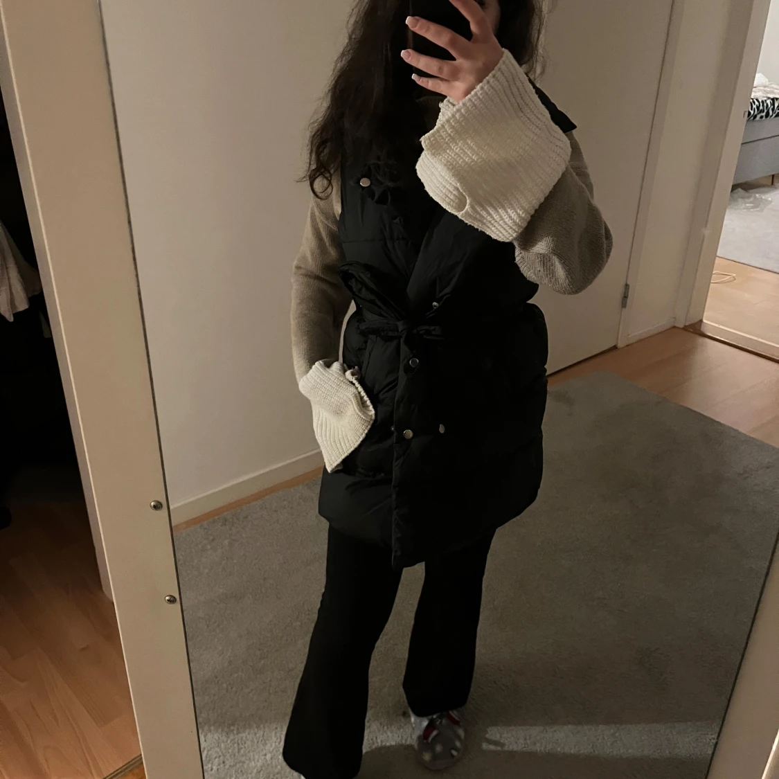 Svart lång pufferväst - 91