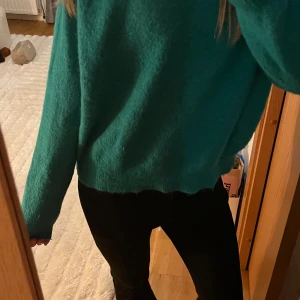 Grön stickad tröja Zara - Såå mysig tröja❣️❣️❣️