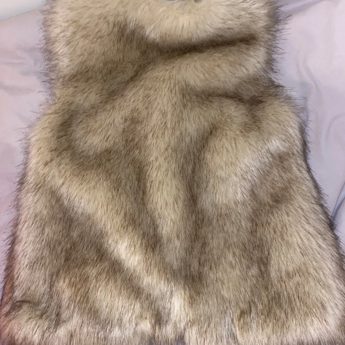 Beige pälsväst från Pimkie - 2