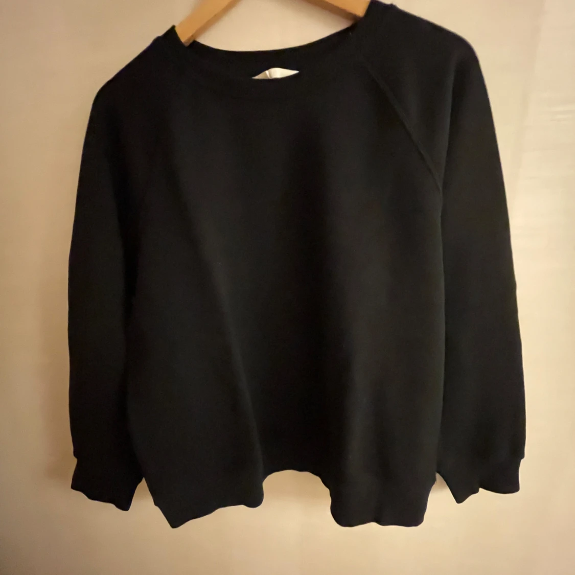 Svart sweatshirt