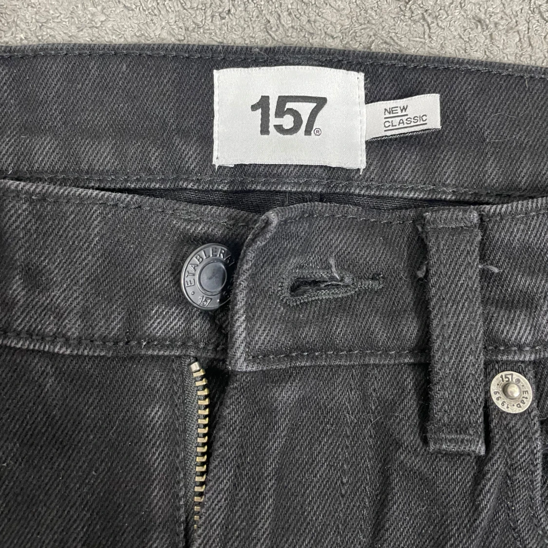 Svarta jeansbyxor från 157 - 2