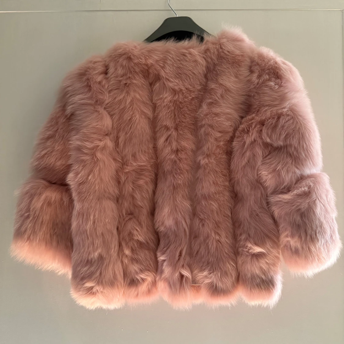 Rosa pälsjacka från Saga Furs - 1