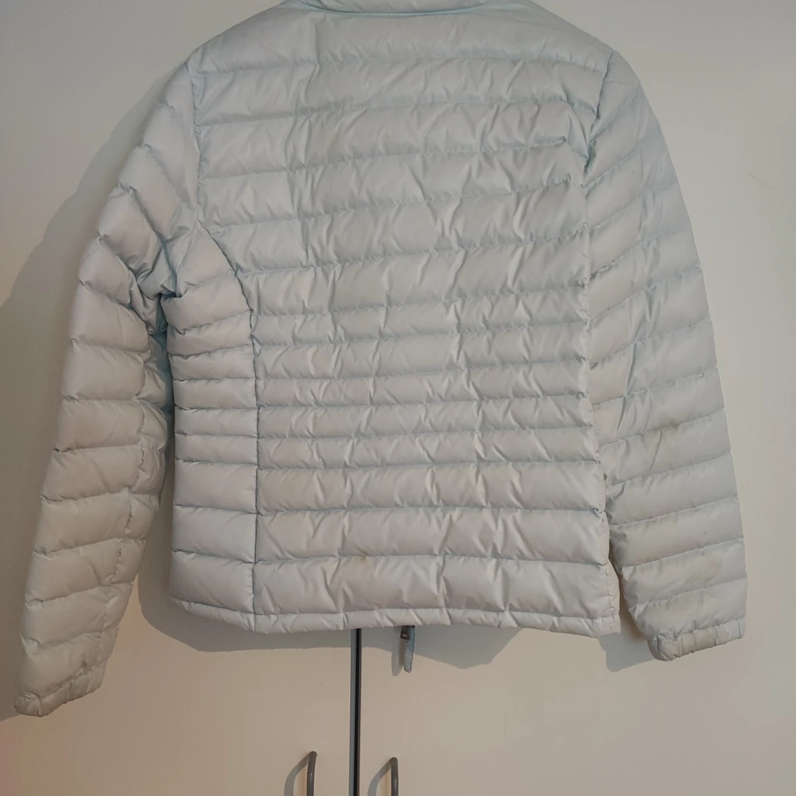 Ljusblå dunjacka från Malvin - 1