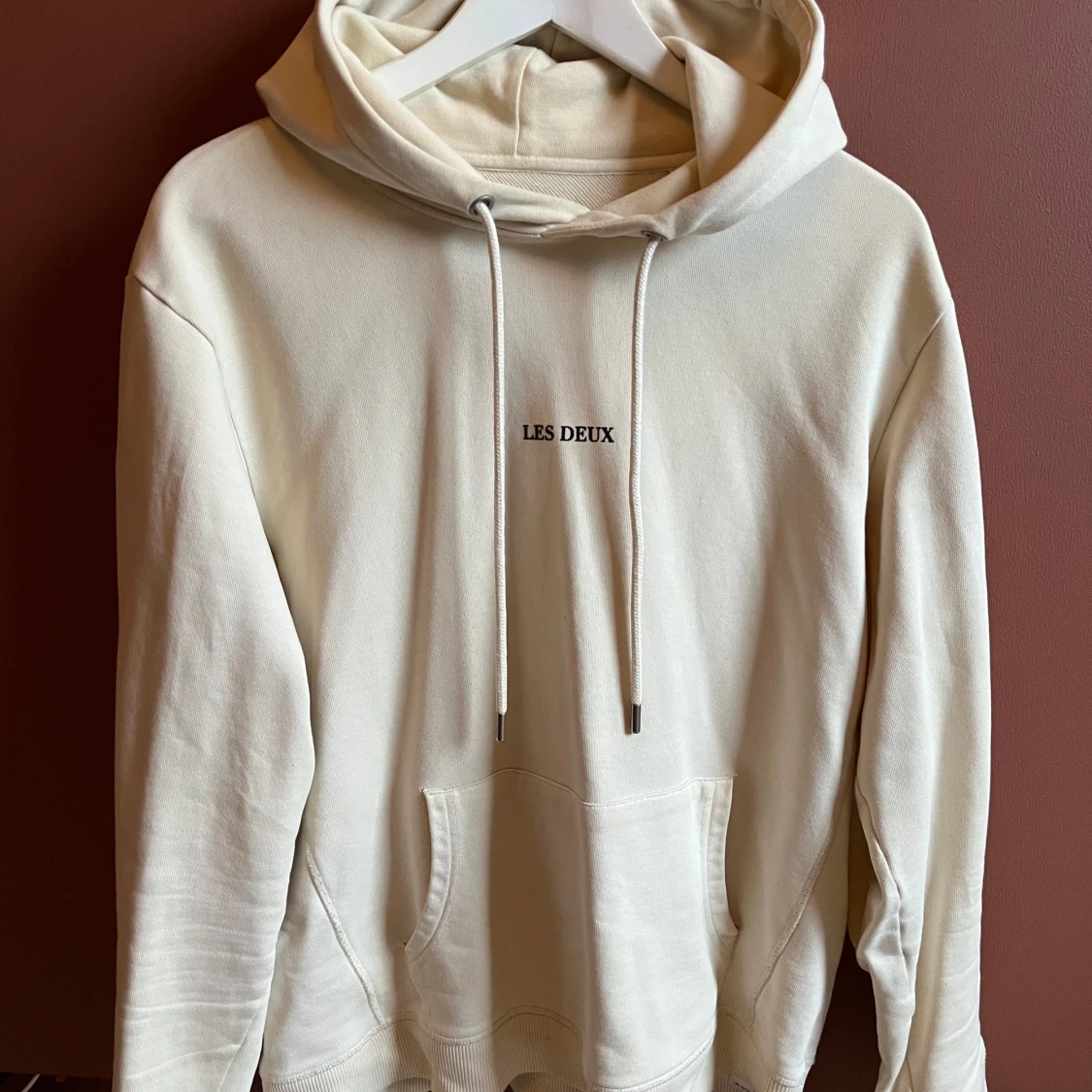 Beige hoodie från Les Deux