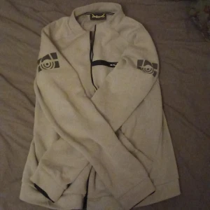 Sail racing zip hoodie - Det är en zip sail racing hoodie som jag aldrig använder skriv om ni har frågor