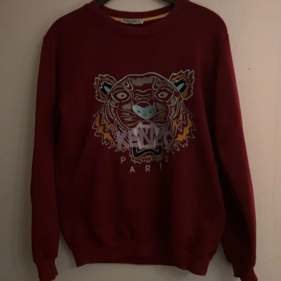 Vinröd sweatshirt från Kenzo