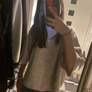 Beige stickad tröja från lager 157💞💝 - Tröja från lager 157, aldrig använd!💘