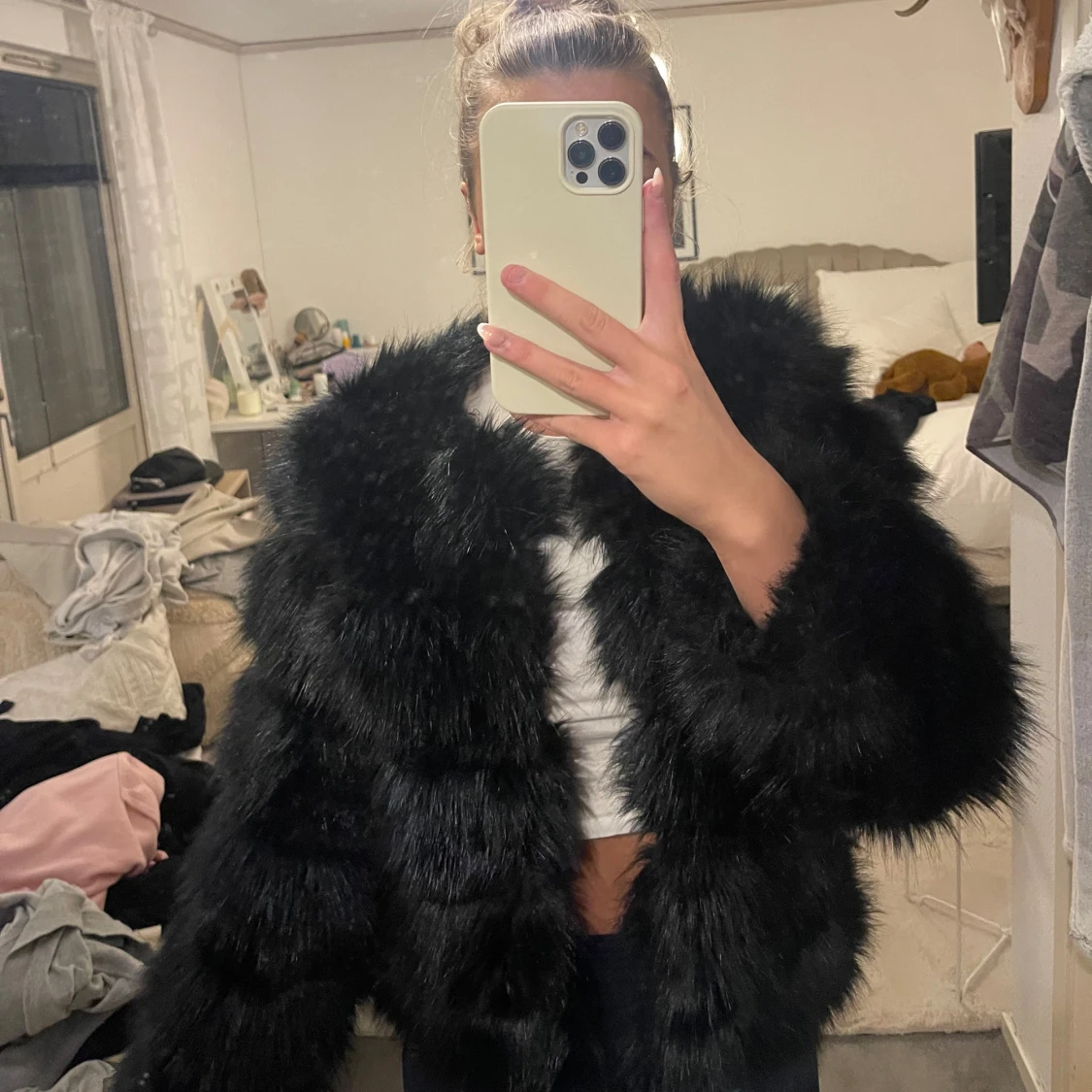 Svart pälsjacka - 90
