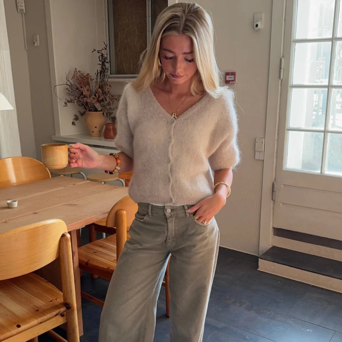 Beige stickad kofta - 91