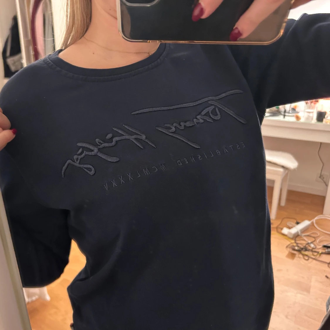 Marinblå tröja från Tommy Hilfiger - 93