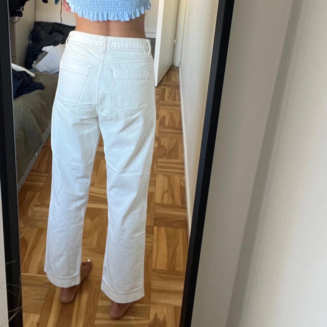 Vita högmidjade byxor - 1