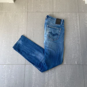 Replay Jeans - Säljer nu dessa feta replay jeans, skriv för fler bilder/frågor🙌🏼