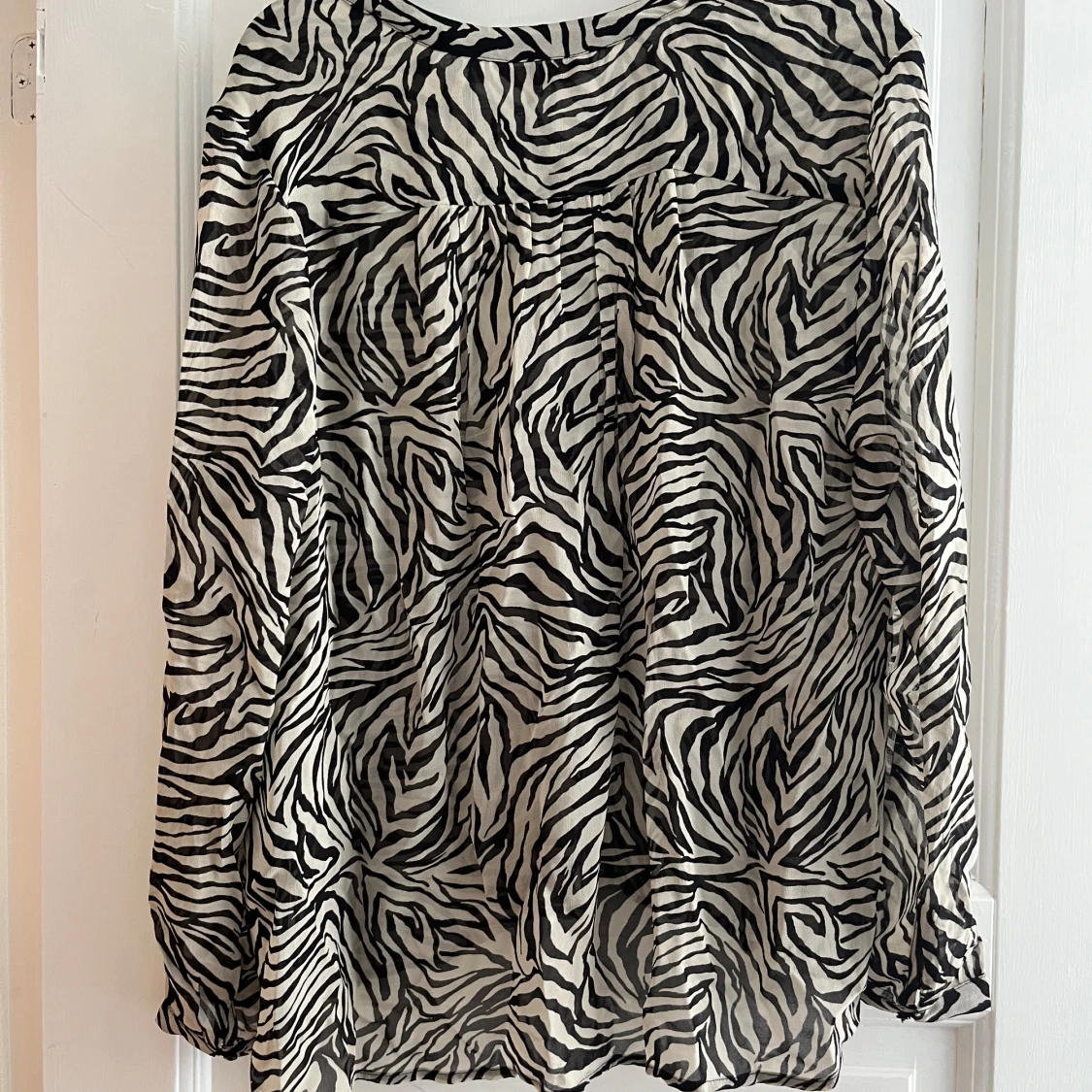 Blus i zebramönster - 93