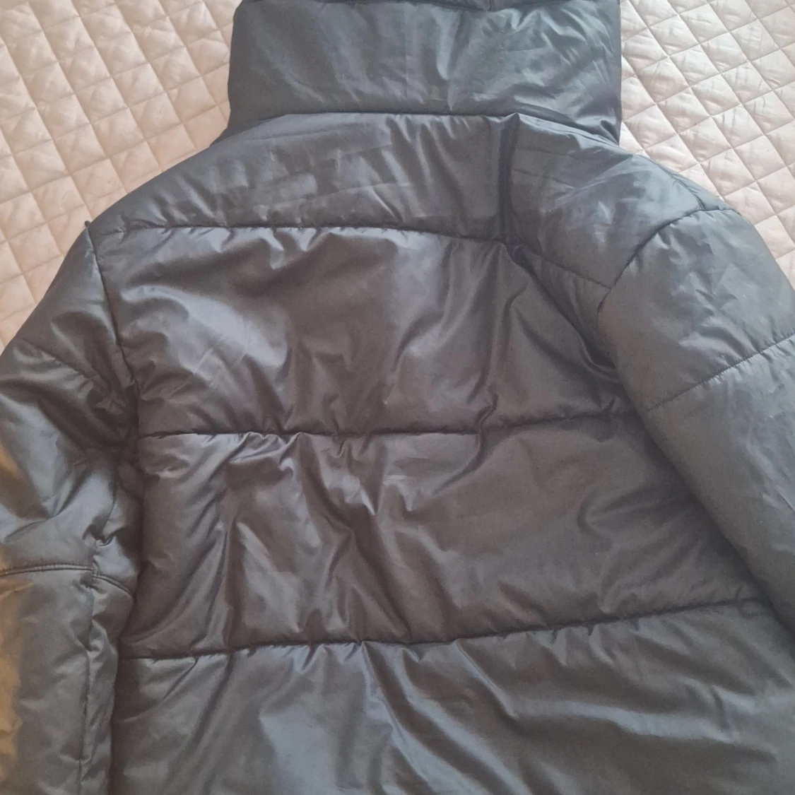 Svart pufferjacka från Nike - 90