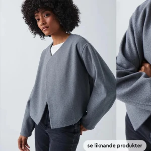 Gina Tricot jacka  - Slutsåld grå jacka/kappa från Gina Tricot, i nyskick. 