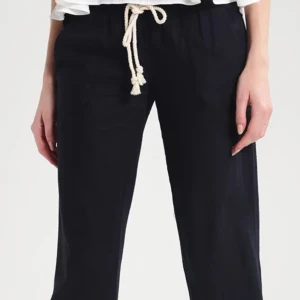 Roxy linnebyxor  - Säljer dessa svarta linnebyxor ifrån Roxy