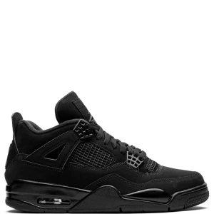 Jordans 4 - Säljer mina Jordans 4 black cat då de inte kommer till användning länge! Köptes här på Plick, fick med kvitto som jag tyvärr slängde då! Köptes för 4000. Kom privat för egna bilder!
