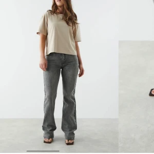 Jeans - Säljer dessa jeans från ginatricot i petite då dom är för små, aldrig använda💞
